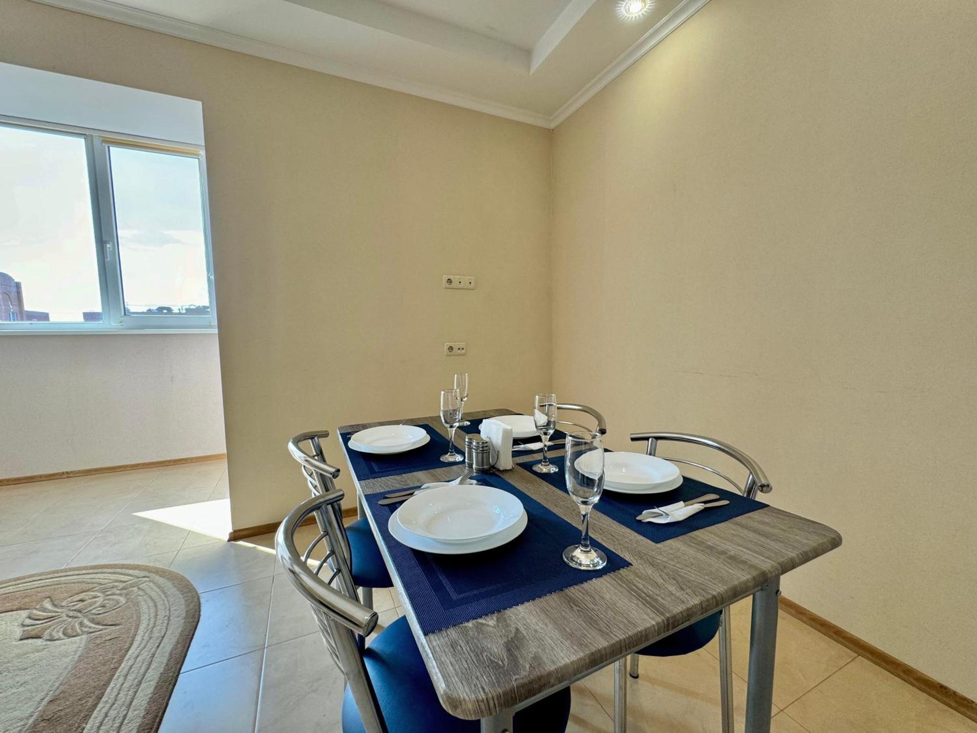 Apartpoltava Світлі Просторі Апартаменти 80М2 , 2-Окремі Кімнати, Новобудова Центр Чек Банківський ภายนอก รูปภาพ