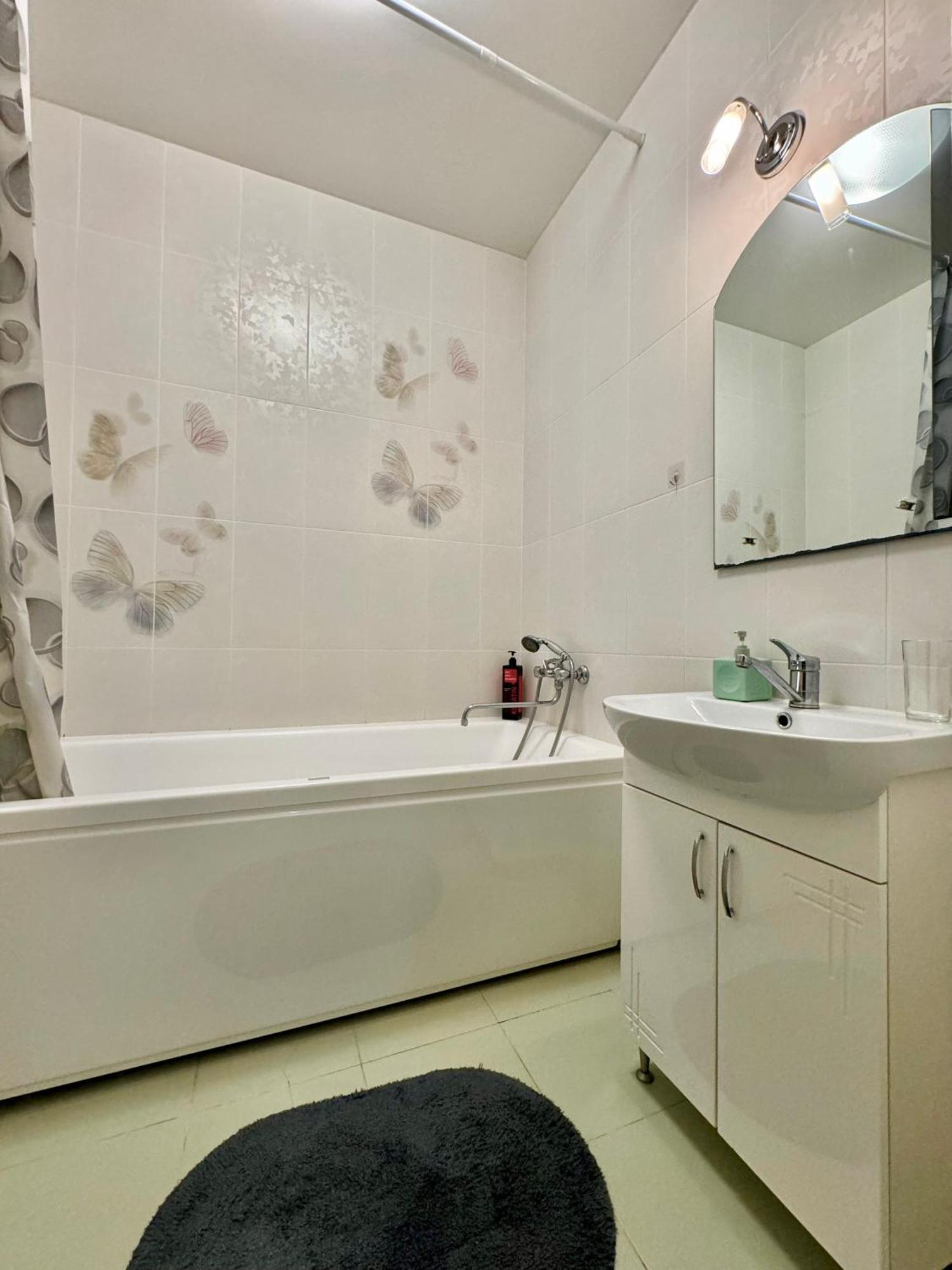 Apartpoltava Світлі Просторі Апартаменти 80М2 , 2-Окремі Кімнати, Новобудова Центр Чек Банківський ภายนอก รูปภาพ