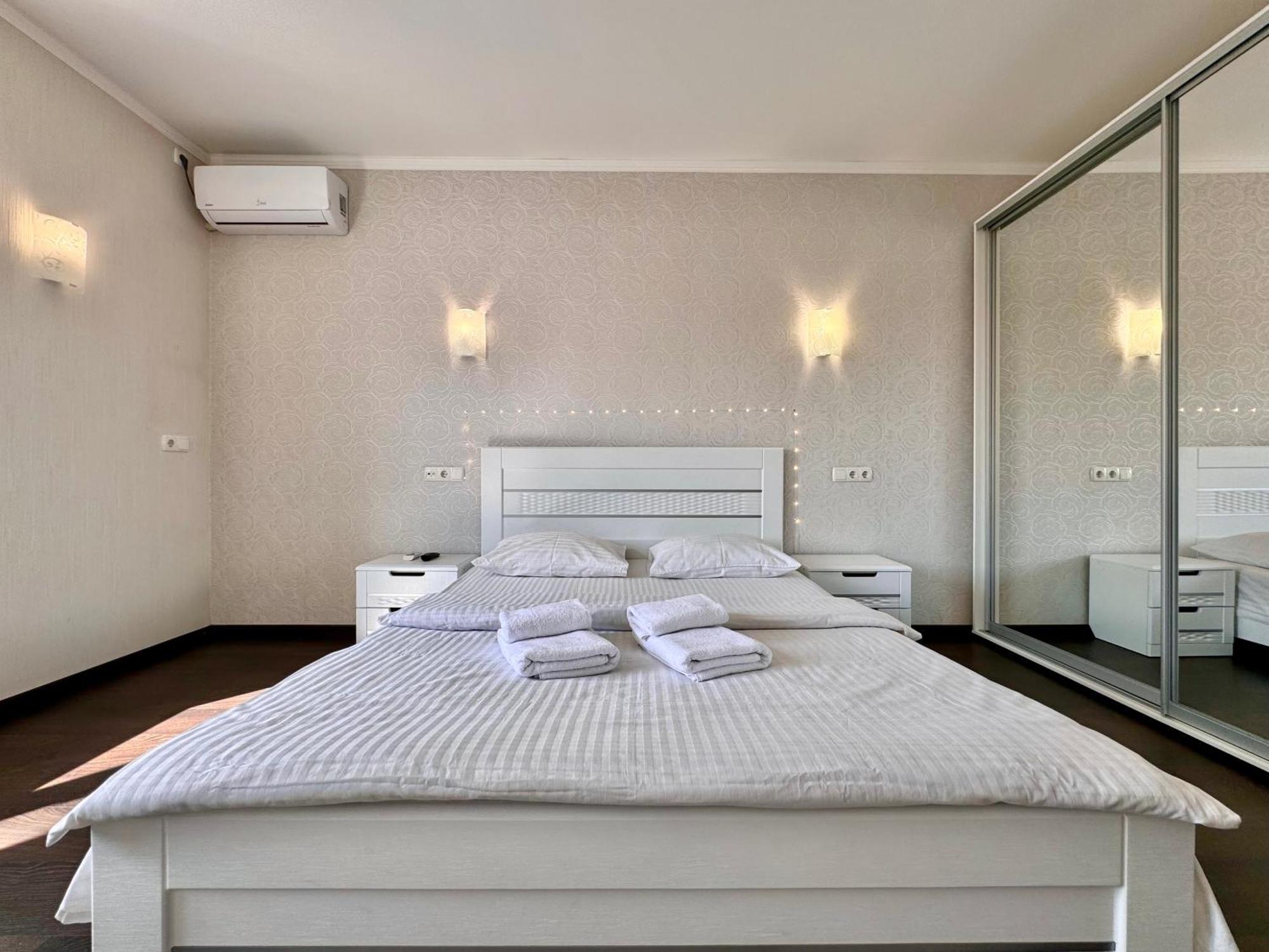 Apartpoltava Світлі Просторі Апартаменти 80М2 , 2-Окремі Кімнати, Новобудова Центр Чек Банківський ภายนอก รูปภาพ